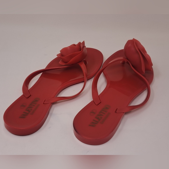 Valentino Garavani Women's Red Rose Jelly Flat Thong Sandals Italy 8 US / 38 EU - Picture 6 of 10